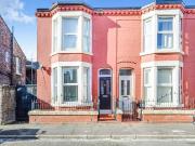 4 bedroom end of terrace house to rent