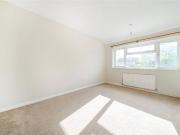 4 bedroom end of terrace house to rent