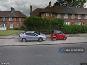 4 bedroom end of terrace house to rent