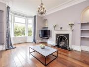 4 bedroom end of terrace house to rent