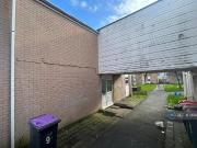 4 bedroom end of terrace house to rent