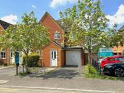 4 bedroom end of terrace house to rent