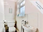 4 bedroom end of terrace house to rent