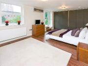 4 bedroom end of terrace house to rent