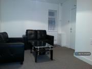 4 bedroom end of terrace house to rent