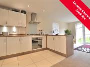 4 bedroom end of terrace house to rent