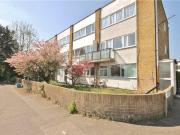 4 bedroom end of terrace house to rent