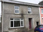 4 bedroom end of terrace house to rent