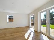 4 bedroom end of terrace house to rent