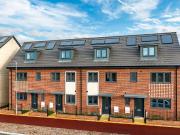 4 bedroom end of terrace house to rent