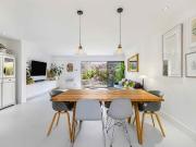 4 bedroom end of terrace house to rent