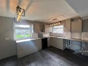 4 bedroom end of terrace house to rent