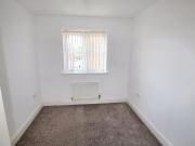 4 bedroom end of terrace house to rent