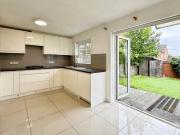 4 bedroom End of Terrace To Let