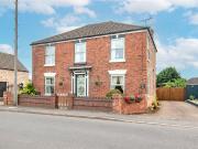 4 bedroom equestrian facility for sale