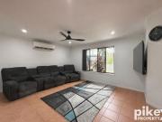 4 Bedroom Family Home In ground pool!