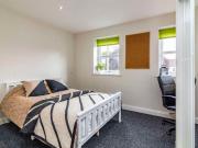 4 Bedroom Flat