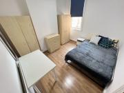 4 Bedroom Flat Close to MDX