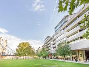 4 bedroom flat for rent in Crown Square, London, SE1