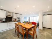 4 bedroom flat for rent in Dunston Road, Kingsland Road, E8