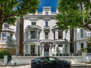 4 bedroom flat for rent in Holland Park, London, W11