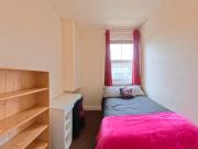 4 bedroom flat for rent in Lewes Road, Brighton BN2