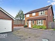 4 bedroom detached house for rent in Tollgate Way,...