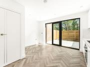4 bedroom flat for sale