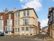 4 bedroom flat for sale