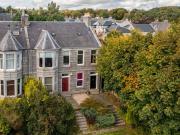 4 bedroom flat for sale