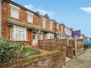 4 bedroom flat for sale