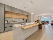 4 bedroom flat for sale