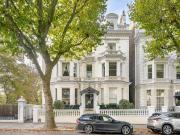 4 bedroom flat for sale