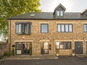 4 bedroom flat for sale