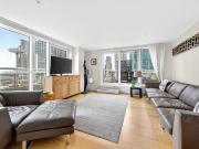 4 bedroom flat for sale