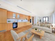 4 bedroom flat for sale