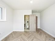 4 bedroom flat for sale