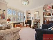 4 bedroom flat for sale