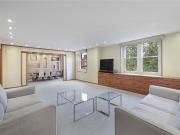 4 bedroom flat for sale