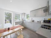 4 bedroom flat for sale