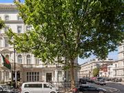 4 bedroom flat for sale
