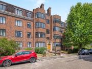 4 bedroom flat for sale