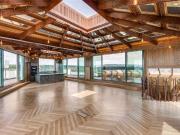 4 bedroom flat for sale in Holmes Road, London, NW5