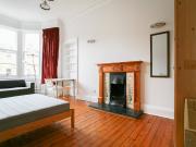 4 Bedroom Flat House to Rent