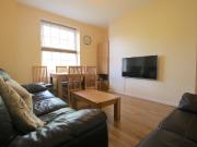 4 Bedroom Flat House to Rent