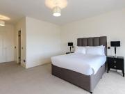 4 Bedroom Flat House to Rent