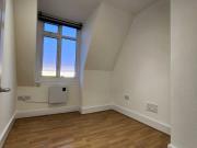 4 Bedroom flat over 3 floors newly refurbished