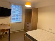 4 bedroom flat share to rent