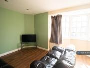 4 bedroom flat to rent
