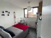 4 bedroom flat to rent